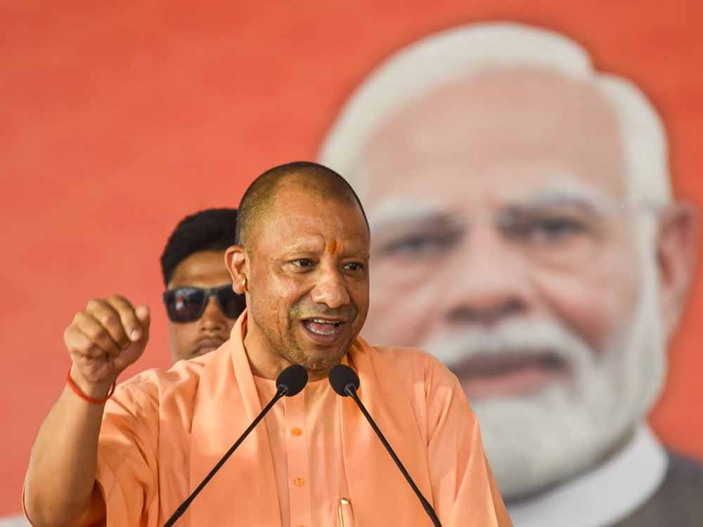 सीएम योगी का बड़ा आरोप: कांग्रेस-राजद ने बिहार को बना दिया अपराध और भाई-भतीजावाद का अड्डा