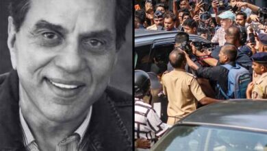 धर्मेंद्र को अंतिम विदाई: हेमा मालिनी अंतिम संस्कार से लौटीं, पीएम मोदी ने व्यक्त की श्रद्धांजलि