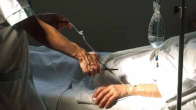 इच्छामृत्यु पर जनता की साफ ‘ना’! 53% वोटरों ने किया कानून खारिज इच्छामृत्यु पर जनता की साफ ‘ना’! 53% वोटरों ने किया कानून खारिज