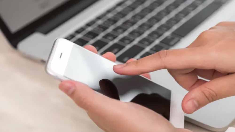 फोन के एक बटन पर पाएं तीन फीचर, जानें कैसे