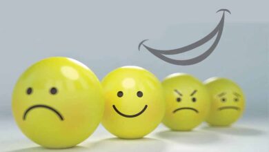 जीवन में सुकून चाहते हैं? इन 5 तरह के लोगों से बना लें दूरी