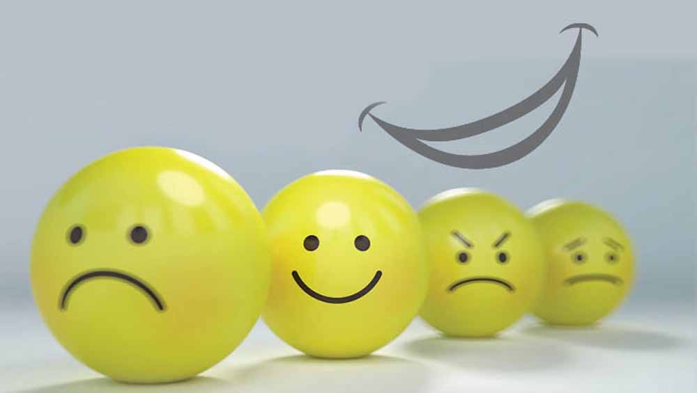 जीवन में सुकून चाहते हैं? इन 5 तरह के लोगों से बना लें दूरी