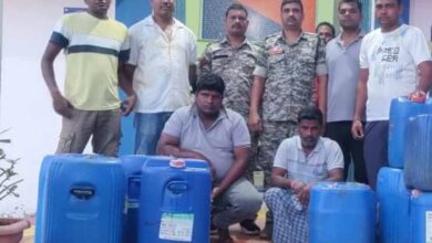 छत्तीसगढ़ में अवैध ताड़ी कारोबार का पर्दाफाश: 520 लीटर ताड़ी जब्त, तेलंगाना के पिता-पुत्र गिरफ्तार छत्तीसगढ़ में अवैध ताड़ी कारोबार का पर्दाफाश: 520 लीटर ताड़ी जब्त, तेलंगाना के पिता-पुत्र गिरफ्तार