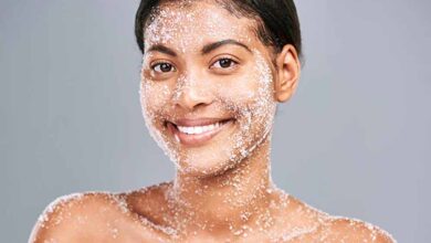 डेड स्किन हटाने के लिए बेस्ट 5 बॉडी स्क्रब्स: पाएँ मुलायम और ग्लोइंग स्किन डेड स्किन हटाने के लिए बेस्ट 5 बॉडी स्क्रब्स: पाएँ मुलायम और ग्लोइंग स्किन