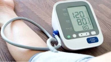 हाई बीपी मरीजों के लिए चेतावनी: इन खाद्य पदार्थों से रखें दूरी