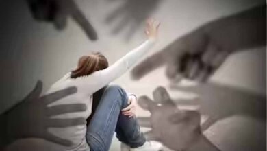 परेशानियों से घबराने की बजाए उनका सामना करना सीखें परेशानियों से घबराने की बजाए उनका सामना करना सीखें