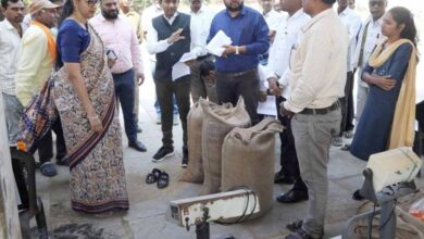 कांकेर जिले के धान खरीदी केंद्रों की व्यवस्था का लिया जायज़ा : सचिव रीना बाबा साहेब कंगाले ने कांकेर जिले के धान खरीदी केंद्रों की व्यवस्था का लिया जायज़ा : सचिव रीना बाबा साहेब कंगाले ने