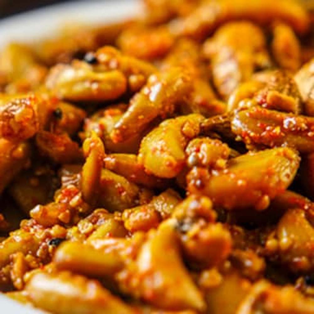 खट्टा-तिखा स्वादिष्ट अचार सिर्फ 10 मिनट में करें तैयार