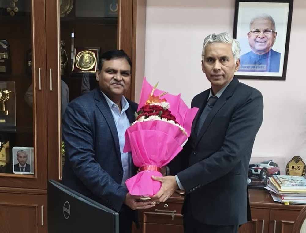 भोपाल दुग्ध संघ की भौतिक एवं वित्तीय प्रगति की समीक्षा की, ‘दूध का दूध, पानी का पानी अभियान’ पर प्रसन्नता व्यक्त की भोपाल दुग्ध संघ की भौतिक एवं वित्तीय प्रगति की समीक्षा की, ‘दूध का दूध, पानी का पानी अभियान’ पर प्रसन्नता व्यक्त की