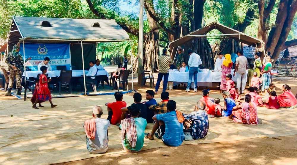 नियद नेल्लानार योजना के तहत दूरस्थ वनांचलों तक पहुँची विशेषज्ञ डॉक्टरों की टीम