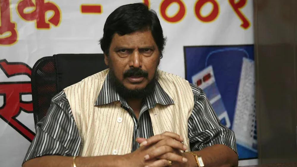 रामदास आठवले का अल्टीमेटम: मनचाही सीटें न मिलीं तो RPI अकेले लड़ेगी चुनाव