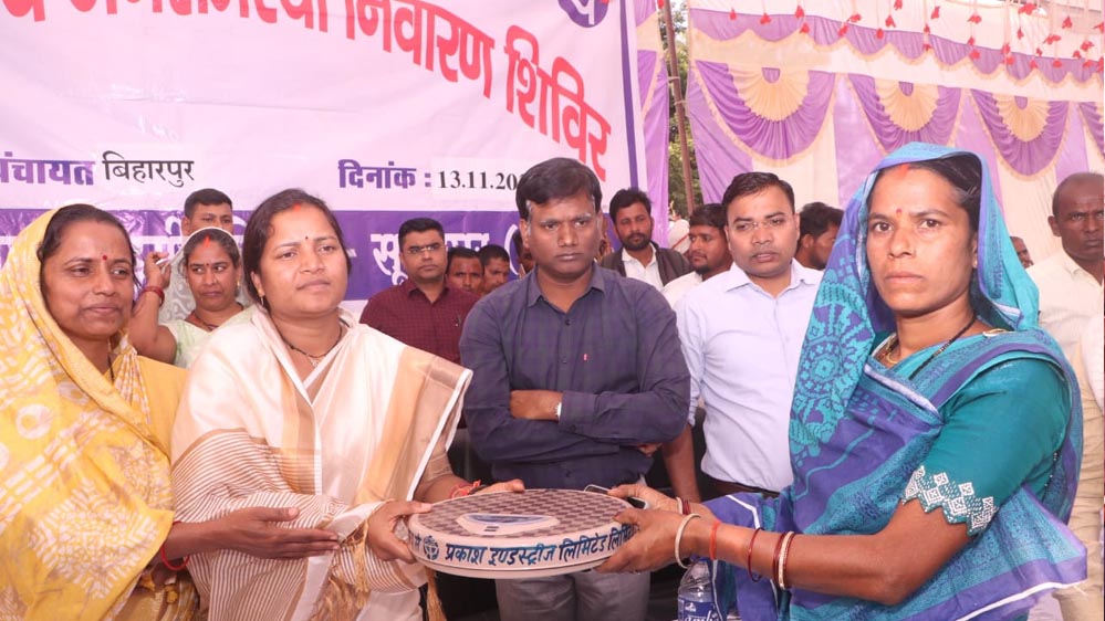 रायपुर : शासन लोगों के द्वार : हर समस्या का समाधान सरकार की प्राथमिकता: मंत्री श्रीमती लक्ष्मी राजवाड़े रायपुर : शासन लोगों के द्वार : हर समस्या का समाधान सरकार की प्राथमिकता: मंत्री श्रीमती लक्ष्मी राजवाड़े