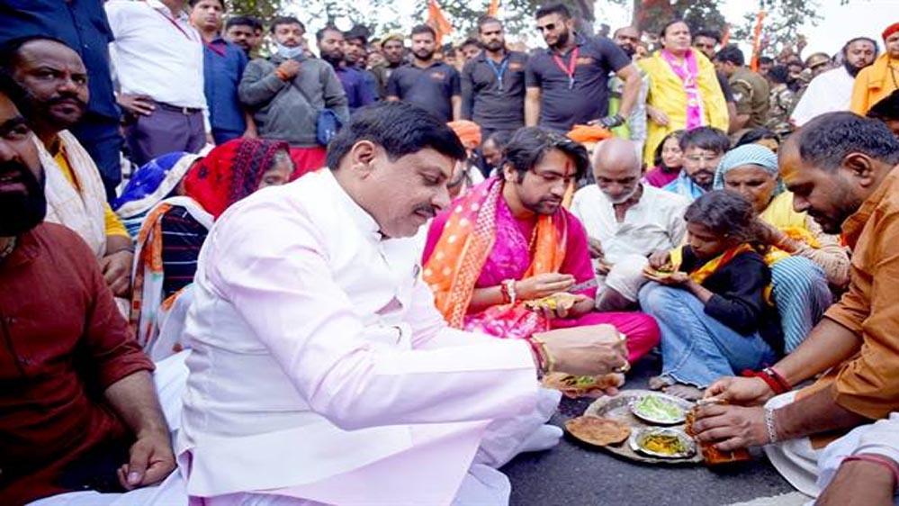 संस्कृति परम्परा और विरासत के संरक्षण का आह्वान कर रही सनातन हिन्दू एकता पदयात्रा : मुख्यमंत्री डॉ. यादव