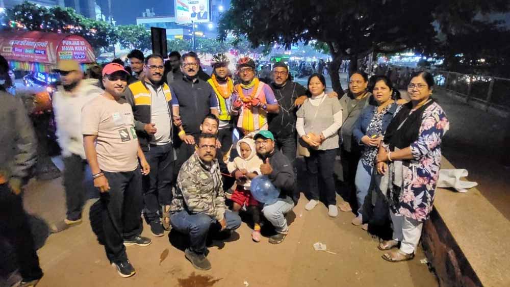 रायपुर के दो साइक्लिस्ट बने सुपर रैंडोन्यूर्स, 600 किमी की सवारी कर बनाया रिकॉर्ड रायपुर के दो साइक्लिस्ट बने सुपर रैंडोन्यूर्स, 600 किमी की सवारी कर बनाया रिकॉर्ड