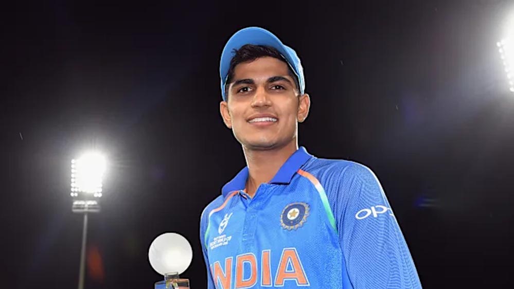 शुभमन गिल ने टीम इंडिया से किया अलगाव, गुवाहाटी से अचानक मुंबई पहुंचे—कारण सामने आया