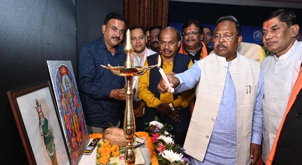 रायपुर : मत्स्य किसानों को आर्थिक समृद्धि हेतु नवीन तकनीक एवं कौशल विकास को अपनाने की जरूरत: मंत्री रामविचार नेताम रायपुर : मत्स्य किसानों को आर्थिक समृद्धि हेतु नवीन तकनीक एवं कौशल विकास को अपनाने की जरूरत: मंत्री रामविचार नेताम