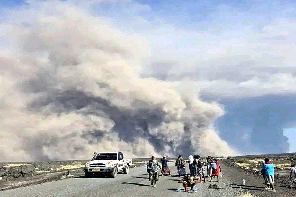 4500 KM दूर से दिल्ली तक पहुँची ज्वालामुखी की राख, जानें क्या बढ़ेगा पॉल्यूशन? 4500 KM दूर से दिल्ली तक पहुँची ज्वालामुखी की राख, जानें क्या बढ़ेगा पॉल्यूशन?