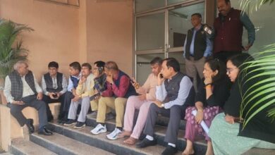 मध्य प्रदेश जनसंपर्क विभाग में पेन डाउन हड़ताल