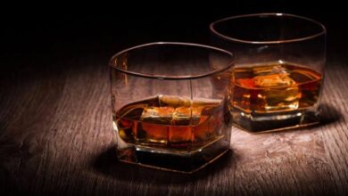 शराब की खपत में गिरावट, लेकिन बढ़ रहा है गांजा सेवन—क्या यही है असली वजह? शराब की खपत में गिरावट, लेकिन बढ़ रहा है गांजा सेवन—क्या यही है असली वजह?