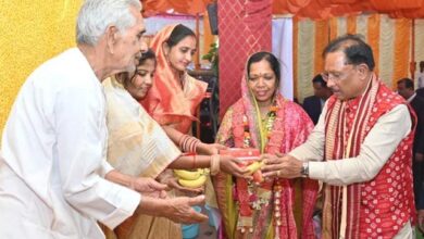 रायपुर : मुख्यमंत्री विष्णुदेव साय बसना सलखण्ड में मां महालक्ष्मी पूजन कार्यक्रम में हुए शामिल रायपुर : मुख्यमंत्री विष्णुदेव साय बसना सलखण्ड में मां महालक्ष्मी पूजन कार्यक्रम में हुए शामिल