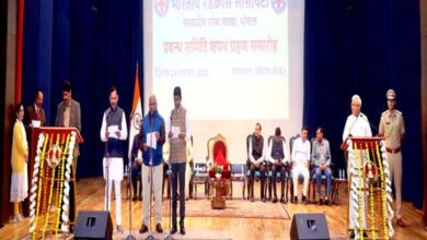 नव निर्वाचित पदाधिकारी ईमानदारी, कर्तव्यनिष्ठा और पारदर्शिता का उच्च स्तर पर करें पालन : राज्यपाल  पटेल