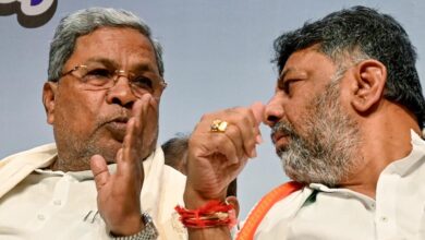 कर्नाटक में सिद्धारमैया–शिवकुमार टकराव, कांग्रेस का सबसे बड़ा किला खतरे में; BJP ‘वेट एंड वॉच’ में