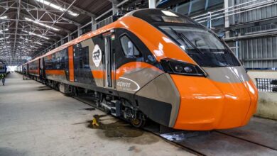 वंदे भारत स्लीपर ट्रेन होगी खास, रेलवे ने तैयार किया पूरा प्लान; जानें सुविधाएं