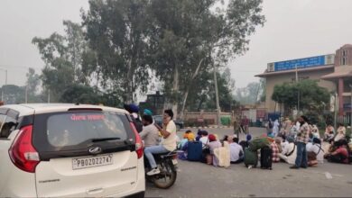 पाकिस्तान ने 14 हिंदू तीर्थयात्रियों को लौटाया, गुरु नानक देव के जन्मोत्सव में जाने से रोका