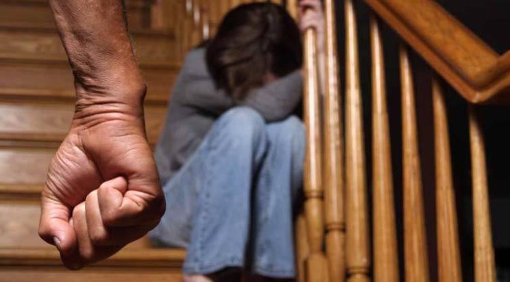 POCSO केस में अदालत का फैसला: मां को यौन उत्पीड़न के लिए उकसाने का दोषी ठहराया गया