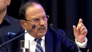 डोभाल का बड़ा बयान: भारत ने आतंकवाद पर पाया नियंत्रण, वामपंथी उग्रवाद हुआ कमजोर डोभाल का बड़ा बयान: भारत ने आतंकवाद पर पाया नियंत्रण, वामपंथी उग्रवाद हुआ कमजोर