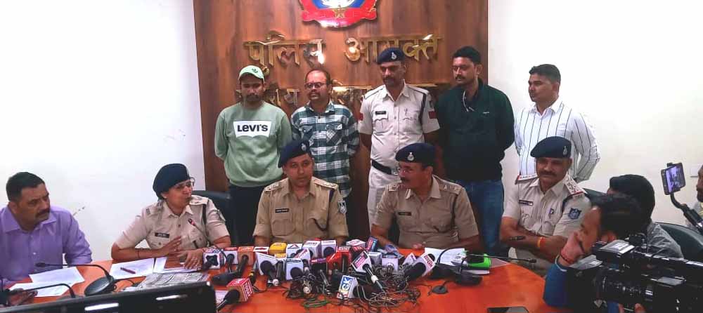 थाना कोहेफिजा पुलिस ने किया शातिर नकबजन को गिरफ्तार थाना कोहेफिजा पुलिस ने किया शातिर नकबजन को गिरफ्तार