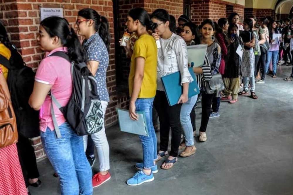 MP में छात्रों के मानसिक स्वास्थ्य पर फोकस, उच्च शिक्षा विभाग ने बनाई स्टेट टास्क फोर्स