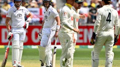 इंग्लैंड 164 पर सिमटी, ऑस्ट्रेलिया के सामने एशेज जीत के लिए आसान लक्ष्य