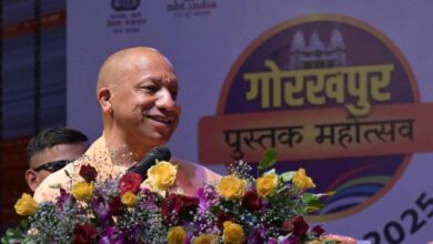 सीएम योगी की बच्चों से अपील- स्मार्टफोन की जगह अच्छी पुस्तकों में करें अपने समय का निवेश सीएम योगी की बच्चों से अपील- स्मार्टफोन की जगह अच्छी पुस्तकों में करें अपने समय का निवेश