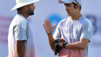 घर में ही धराशायी टीम इंडिया: आखिर लगातार नाकामी का असली दोषी कौन? घर में ही धराशायी टीम इंडिया: आखिर लगातार नाकामी का असली दोषी कौन?