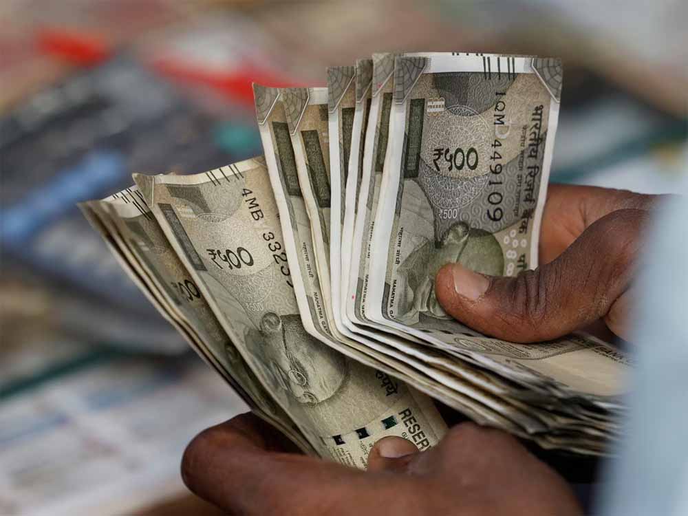 8वां वेतन आयोग लागू होने की तैयारी! केंद्र सरकार की नई अधिसूचना से बढ़ेगी सैलरी और DA