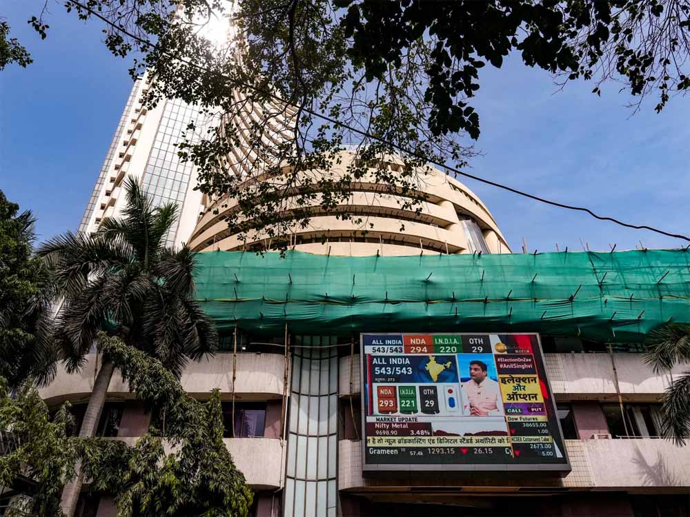 शेयर बाजार में धमाल: सेंसेक्स 1022 अंक उछला, निवेशकों की बल्ले-बल्ले