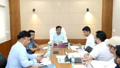 उप मुख्यमंत्री शुक्ल ने स्वास्थ्य संस्थानों के उन्नयन प्रस्तावों की वृहद समीक्षा की