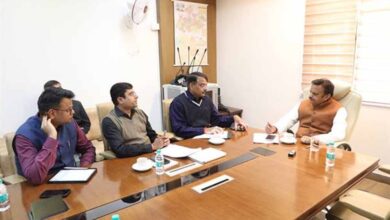 नियमित फॉलोअप करें और समयसीमा में उच्च गुणवत्ता के साथ कार्य करें पूर्ण: उप मुख्यमंत्री शुक्ल