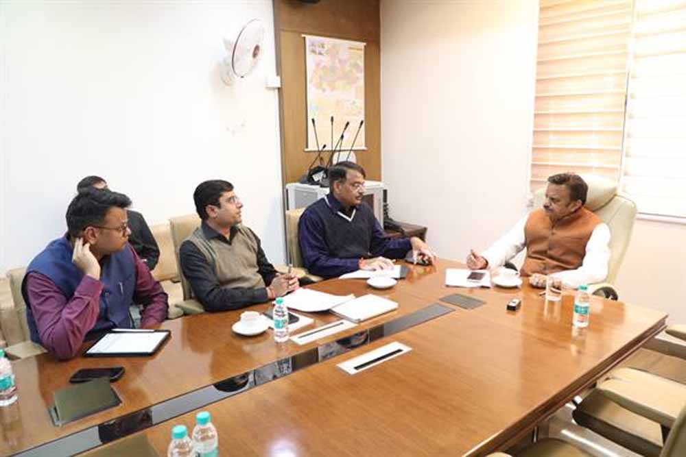 नियमित फॉलोअप करें और समयसीमा में उच्च गुणवत्ता के साथ कार्य करें पूर्ण: उप मुख्यमंत्री शुक्ल नियमित फॉलोअप करें और समयसीमा में उच्च गुणवत्ता के साथ कार्य करें पूर्ण: उप मुख्यमंत्री शुक्ल