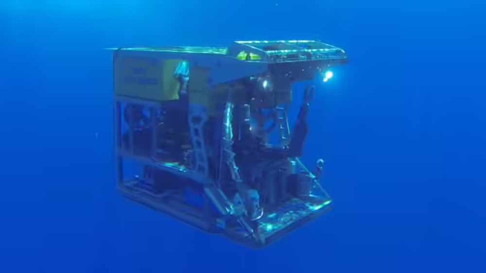 समुद्र की गहराई में 1300 मीटर: रोबोट ने खोला अज्ञात रहस्य