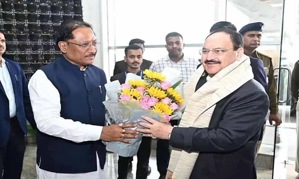 रायपुर में जेपी नड्डा का भव्य स्वागत, एयरपोर्ट पर सीएम साय ने किया अभिवादन