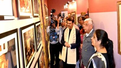 महाराष्ट्र के मुख्यमंत्री फडणवीस ने रामायण से संबंधित प्रदर्शनी का किया लोकार्पण महाराष्ट्र के मुख्यमंत्री फडणवीस ने रामायण से संबंधित प्रदर्शनी का किया लोकार्पण