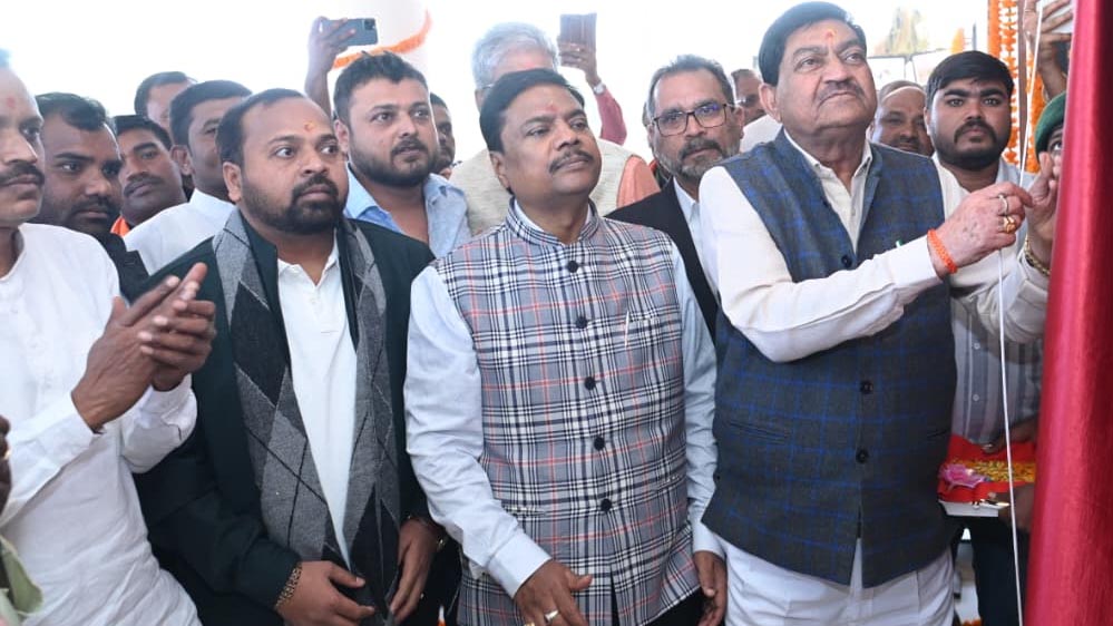 रायपुर : गिधवा-परसदा बनेगा देश का प्रमुख पक्षी संरक्षण केंद्र: वन मंत्री केदार कश्यप