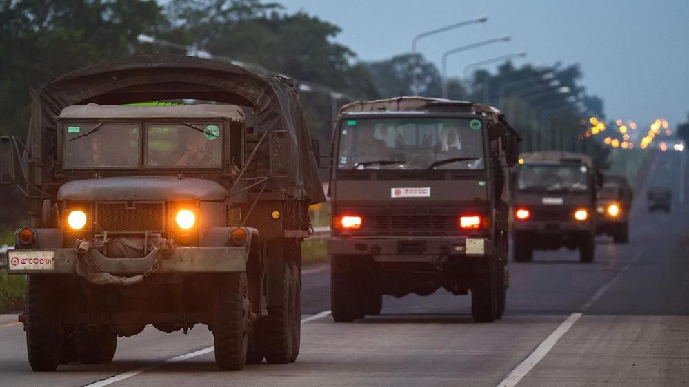 थाईलैंड और कंबोडिया के बीच भीषण संघर्ष, 6 लाख लोग पनाह की तलाश में, ड्रोन, रॉकेट और टैंक का इस्तेमाल