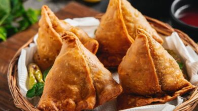 घर में बने लजीज समोसे: यहां जानें बनाने की सटीक विधि