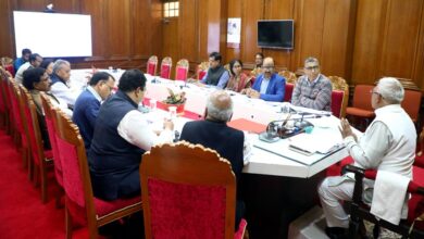 मोबाइल यूनिट रूट चार्ट के अनुसार दवा वितरित करें : राज्यपाल  पटेल