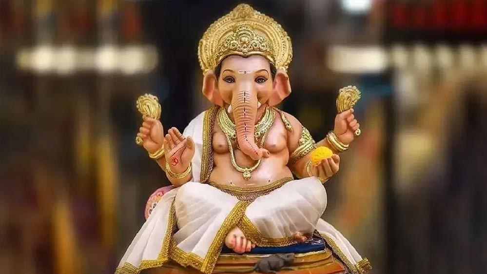 घर में इन मूर्तियों को लगाना है शुभ, होती है धन की वर्षा! जानें कहां और कौन सी मूर्तियां रखें घर में इन मूर्तियों को लगाना है शुभ, होती है धन की वर्षा! जानें कहां और कौन सी मूर्तियां रखें