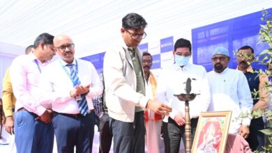 रायपुर : वित्तमंत्री श्री चौधरी ने स्मार्ट क्लासरूम एवं आधुनिक लाइब्रेरी का किया लोकार्पण