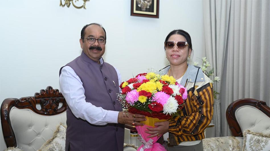 नवा रायपुर में ओलंपिक पदक विजेता एमसी मैरी कॉम से उप मुख्यमंत्री अरुण साव की सौजन्य भेंट